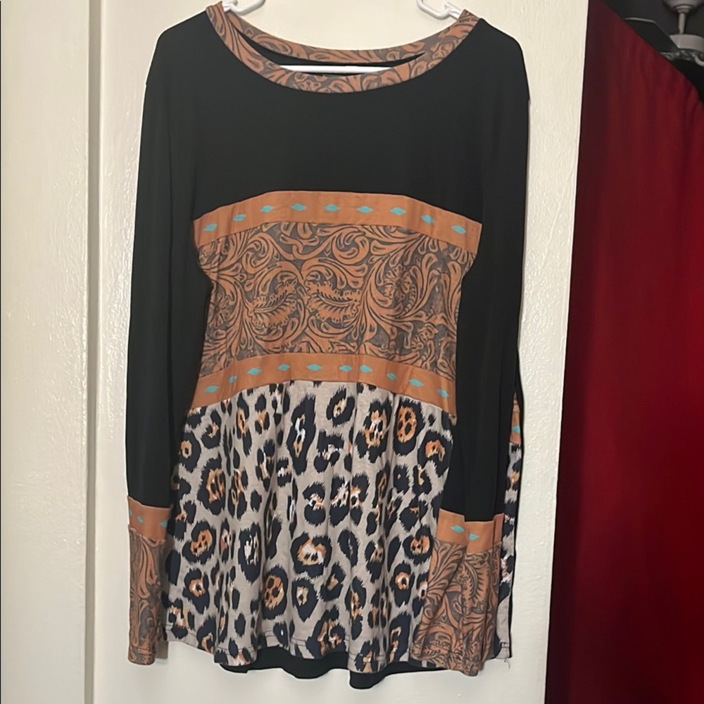 Crazy Train Black and Gray Boxy Tunic Top